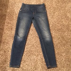 Stretchy jegging jeans